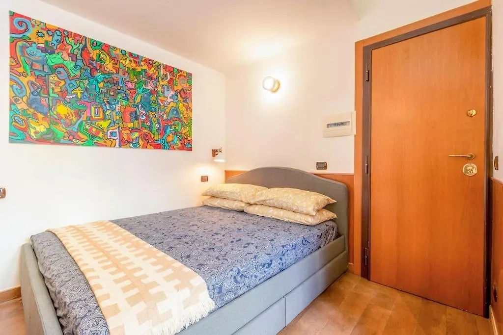 Apartment Tiny Steps To Piazza Di Spagna Rome