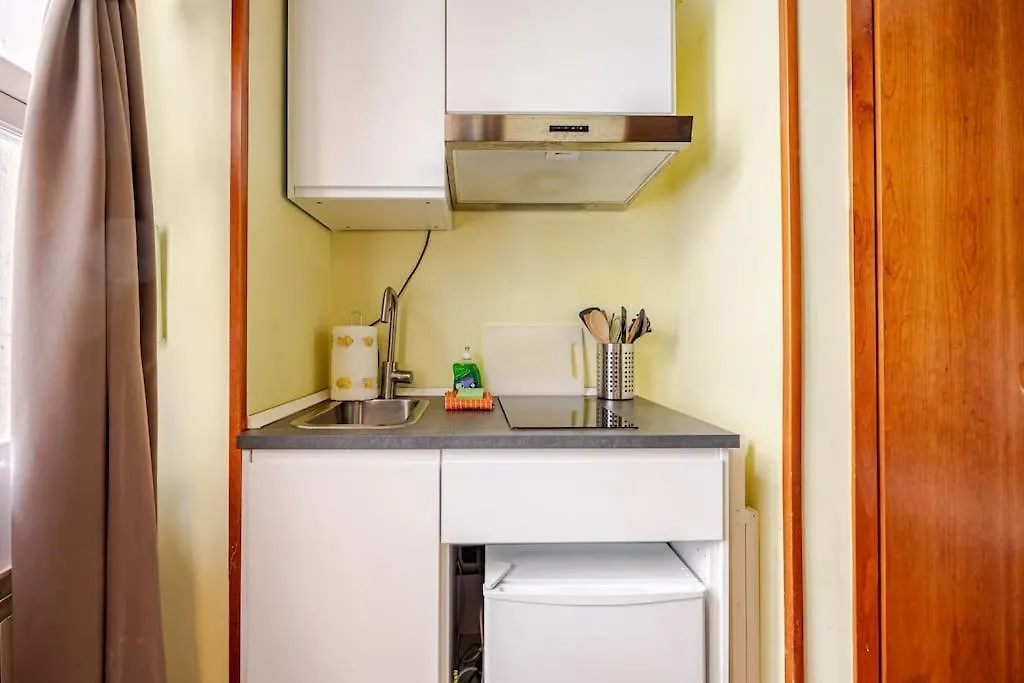 Apartment Tiny Steps To Piazza Di Spagna Rome Italy